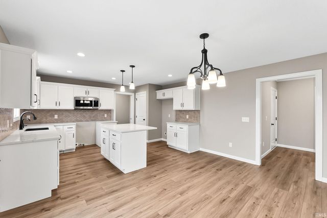 2112 Custer Drive, Garrett, IN 46738