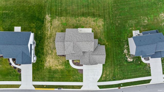 2112 Custer Drive, Garrett, IN 46738