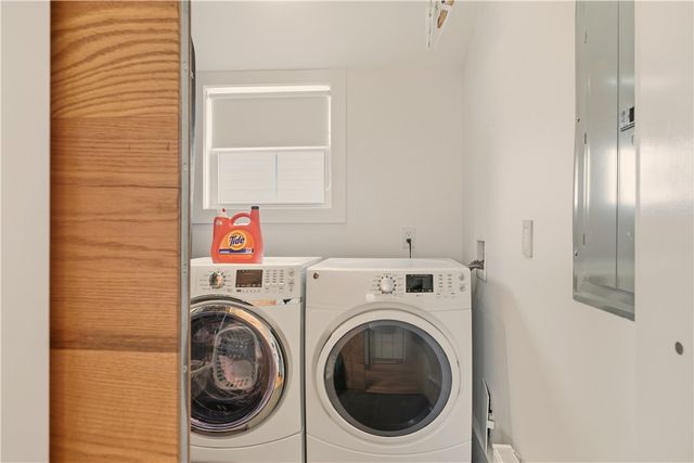 59 Houston Avenue, Newport, RI 02840