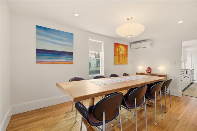 59 Houston Avenue, Newport, RI 02840