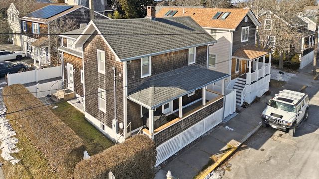 59 Houston Avenue, Newport, RI 02840