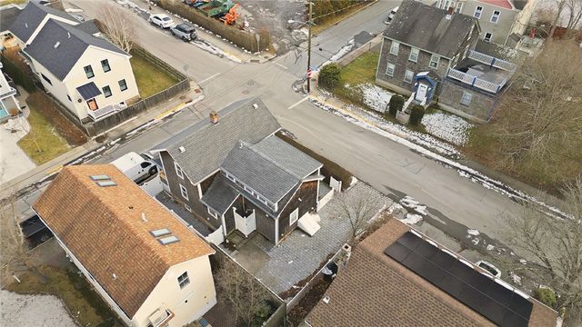 59 Houston Avenue, Newport, RI 02840