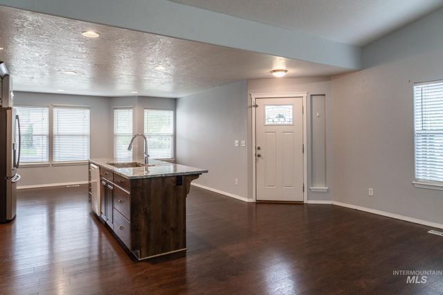 4719 Kadie St, Caldwell, ID 83607