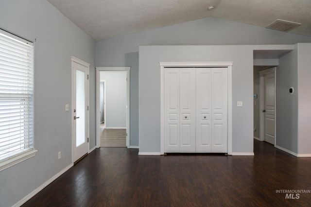 4719 Kadie St, Caldwell, ID 83607