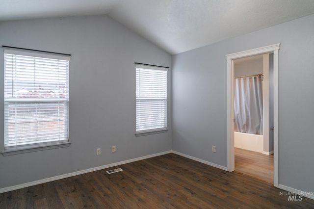 4719 Kadie St, Caldwell, ID 83607