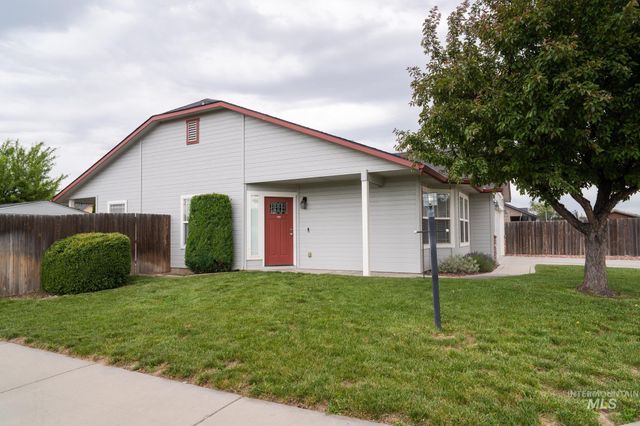 4719 Kadie St, Caldwell, ID 83607