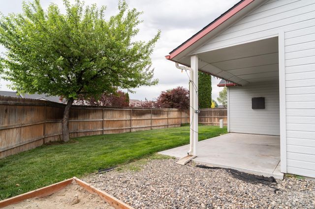4719 Kadie St, Caldwell, ID 83607