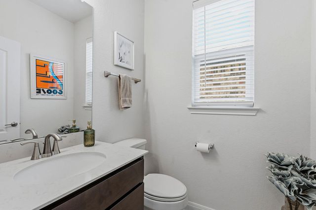 1617 Quynn LN, Leander, TX 78641