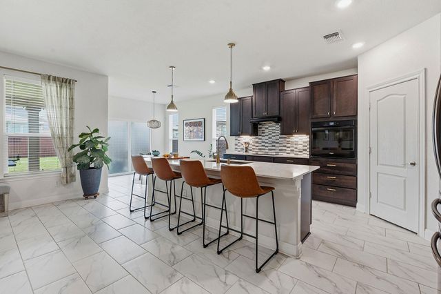 1617 Quynn LN, Leander, TX 78641