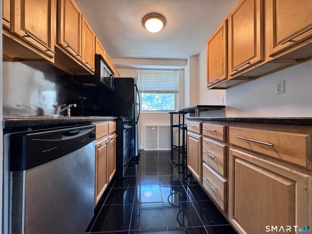 91 Strawberry Hill Avenue 425, Stamford, CT 06902