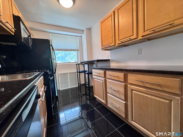 91 Strawberry Hill Avenue 425, Stamford, CT 06902