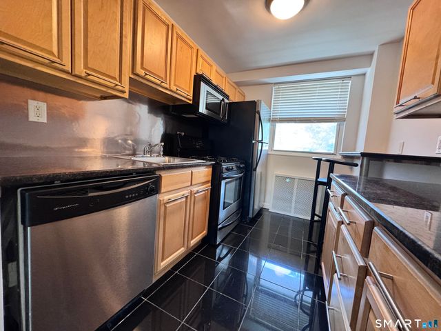91 Strawberry Hill Avenue 425, Stamford, CT 06902