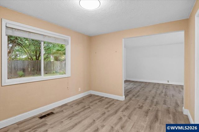 4675 Princess Ct NE, Salem, OR 97305