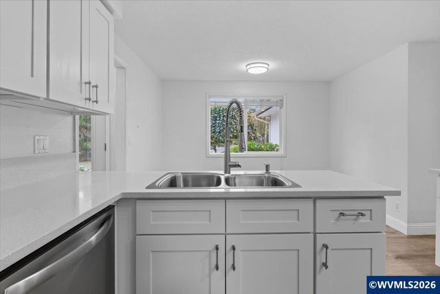 4675 Princess Ct NE, Salem, OR 97305