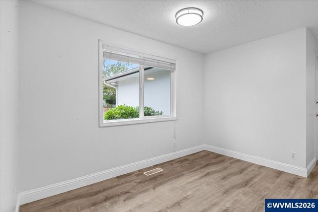 4675 Princess Ct NE, Salem, OR 97305