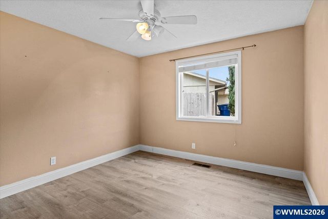 4675 Princess Ct NE, Salem, OR 97305