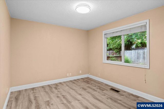 4675 Princess Ct NE, Salem, OR 97305