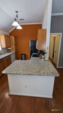 1301 Girard Street, San Marcos, TX 78666