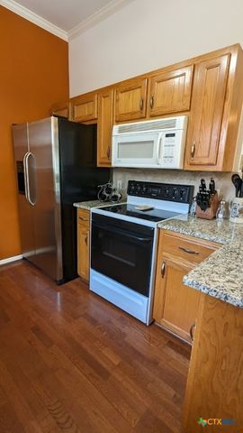 1301 Girard Street, San Marcos, TX 78666