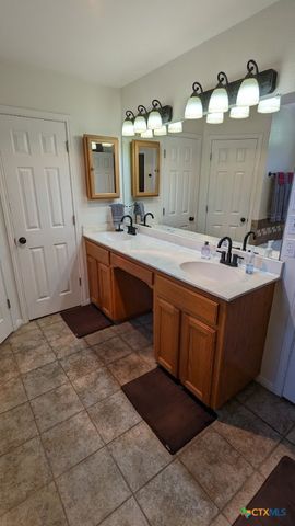 1301 Girard Street, San Marcos, TX 78666