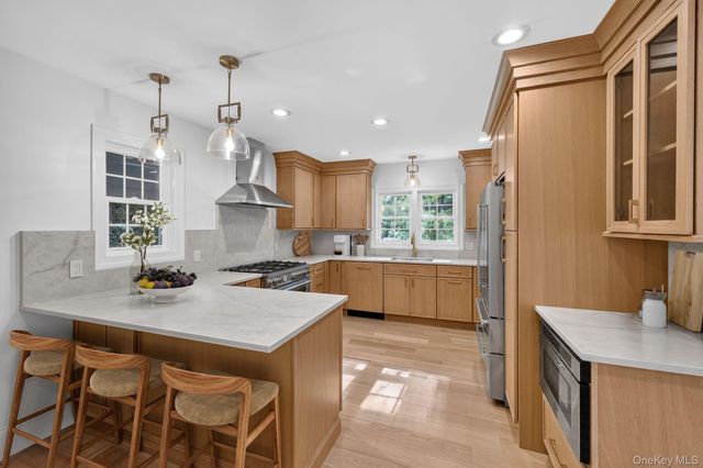 111 Altamont Avenue, Sea Cliff, NY 11579