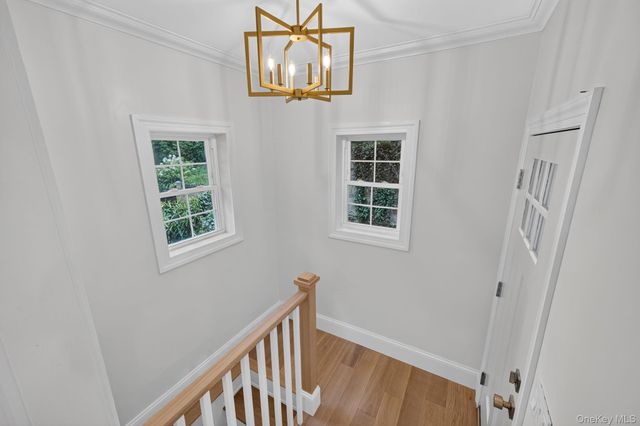 111 Altamont Avenue, Sea Cliff, NY 11579