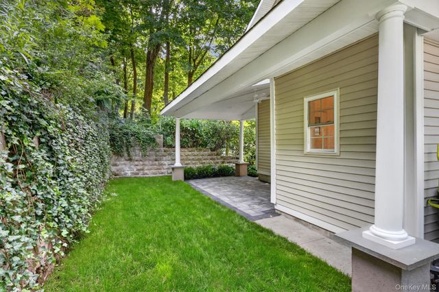 111 Altamont Avenue, Sea Cliff, NY 11579