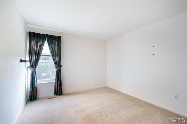 13114 Walden Woods Court, Chesterfield, MO 63146