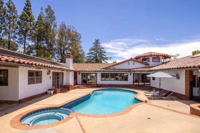 18714 Bernardo Trails Drive, San Diego, CA 92128