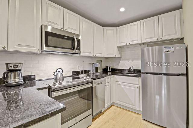 4 Forest Beach Drive N, N 107, Hilton Head Island, SC 29928