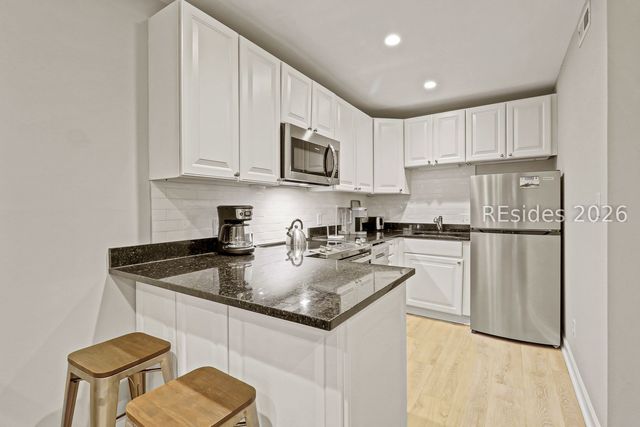 4 Forest Beach Drive N, N 107, Hilton Head Island, SC 29928