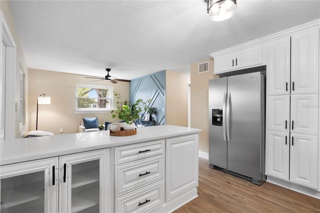 2712 S CRYSTAL LAKE DRIVE, Orlando, FL 32806