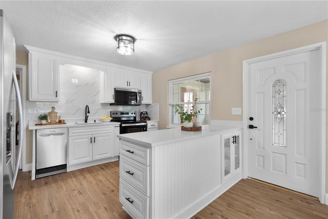 2712 S CRYSTAL LAKE DRIVE, Orlando, FL 32806