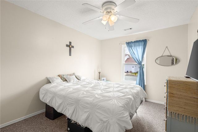 250 W Yoes Place, Fayetteville, AR 72701