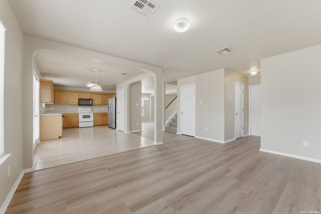 1754 Barking Wolf, San Antonio, TX 78245