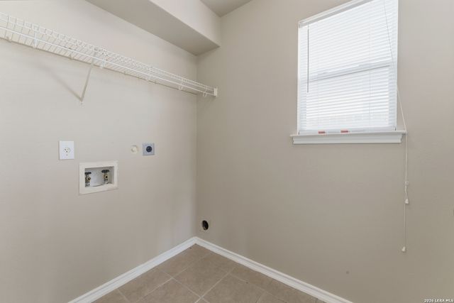 1754 Barking Wolf, San Antonio, TX 78245