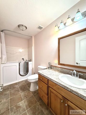 492 Gwen Loop, Blackfoot, ID 83221