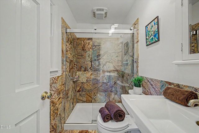 508 Yorktown Drive, Chapel Hill, NC 27516