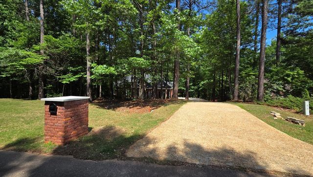 426 Northlake Drive, Cataula, GA 31804