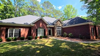 426 Northlake Drive, Cataula, GA 31804