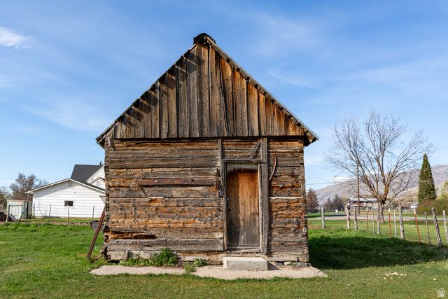 9205 S 100 E, Paradise, UT 84328