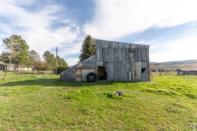 9205 S 100 E, Paradise, UT 84328