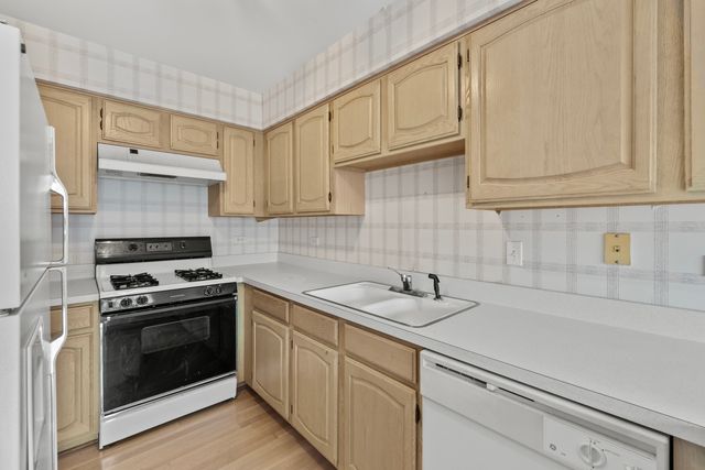 1150 Coventry Lane, Bolingbrook, IL 60440