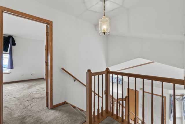 1150 Coventry Lane, Bolingbrook, IL 60440