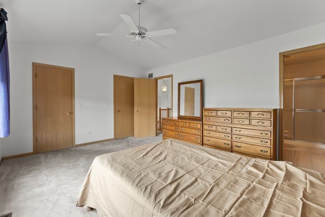 1150 Coventry Lane, Bolingbrook, IL 60440