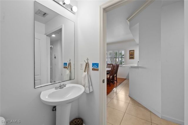 14819 Laguna DR 203, Fort Myers, FL 33908