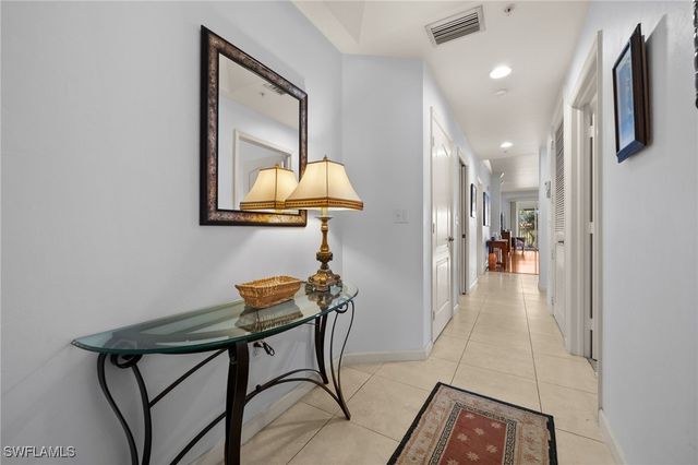 14819 Laguna DR 203, Fort Myers, FL 33908