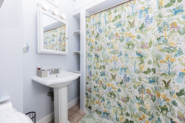 13 Vinton St 3, Boston, MA 02127