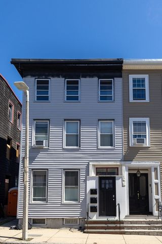 13 Vinton St 3, Boston, MA 02127