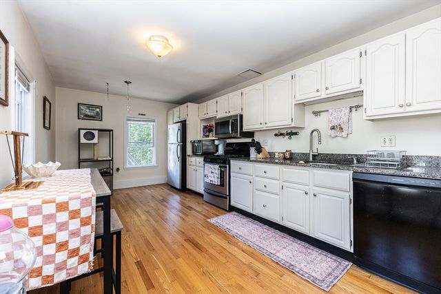 13 Vinton St 3, Boston, MA 02127